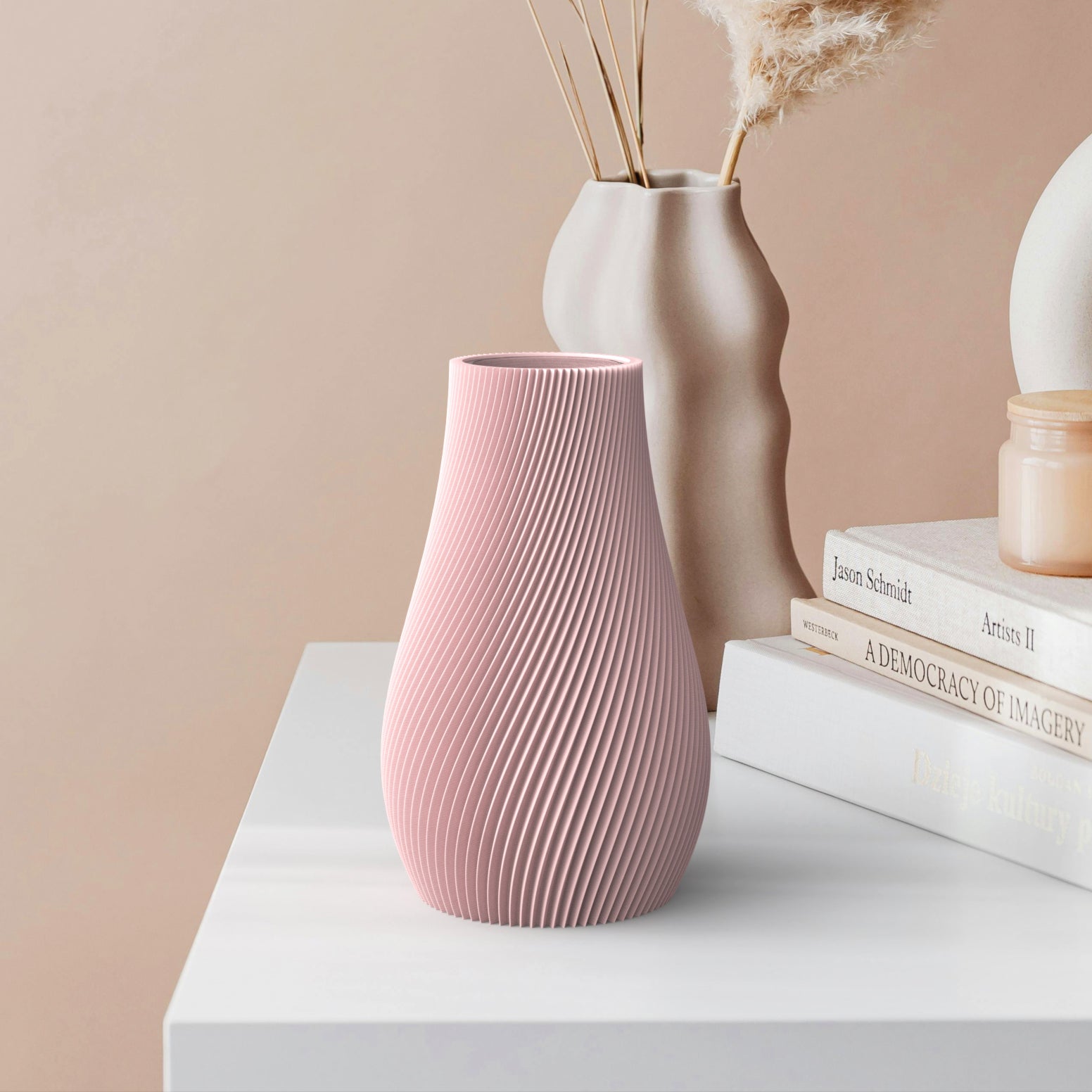 Clipvase – modulare Designvase mit austauschbaren Badges